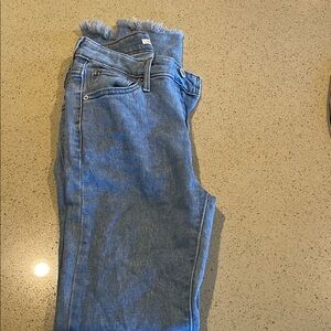 Levi's Light Blue Cropped Jeans with Frayed Hem